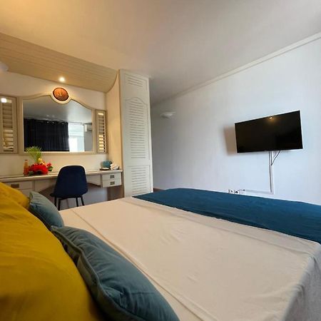 Appartement Vue Mer A 2 Minutes A Pied Des Plages Tartane La Trinité Eksteriør bilde