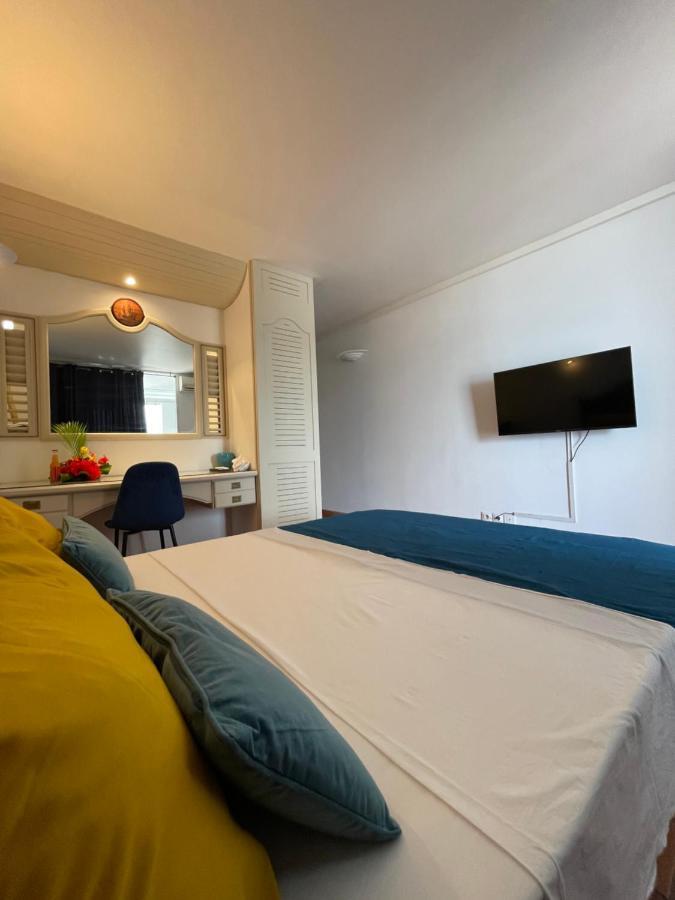 Appartement Vue Mer A 2 Minutes A Pied Des Plages Tartane La Trinité Eksteriør bilde